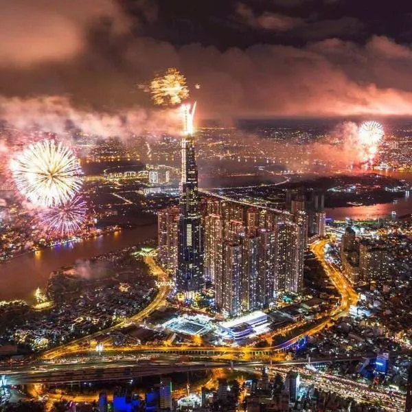 LUNA Apartment - Luxury Residence Landmark 81 Area，位于胡志明市的酒店