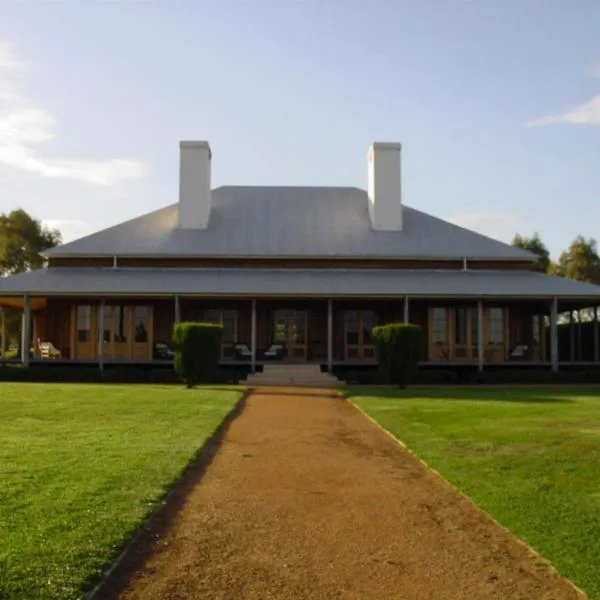 Yarrabandai Creek Homestead, hotel in Ootha