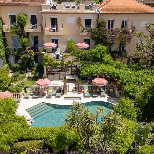 Hôtel La Villa Sainte Valérie Adults Only、ジュアン・レ・パンのホテル