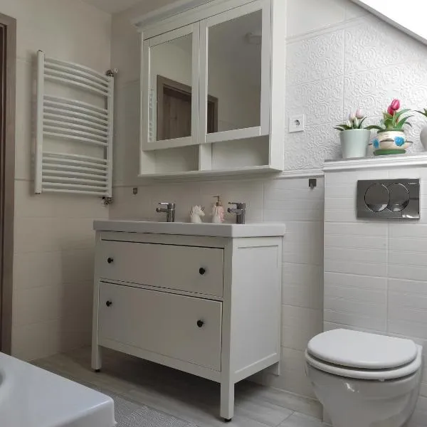 Parkside Apartman, hotel v destinaci Törökbálint