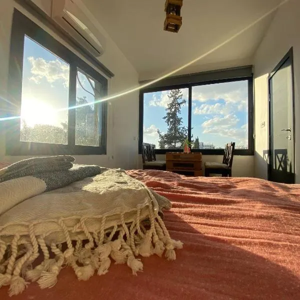 Stylish Retreat in Nicosias Heart, hotel in North Nicosia