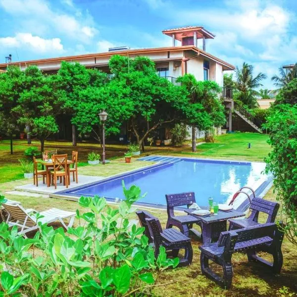 Aqua Hotel & Sea Food Restaurant Yala, khách sạn ở Yala