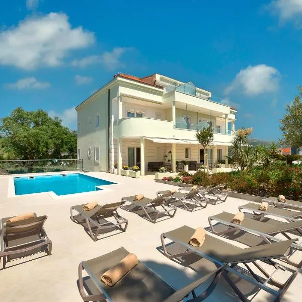 Luxury Apartments Villa Klara, hotel ve Splitu