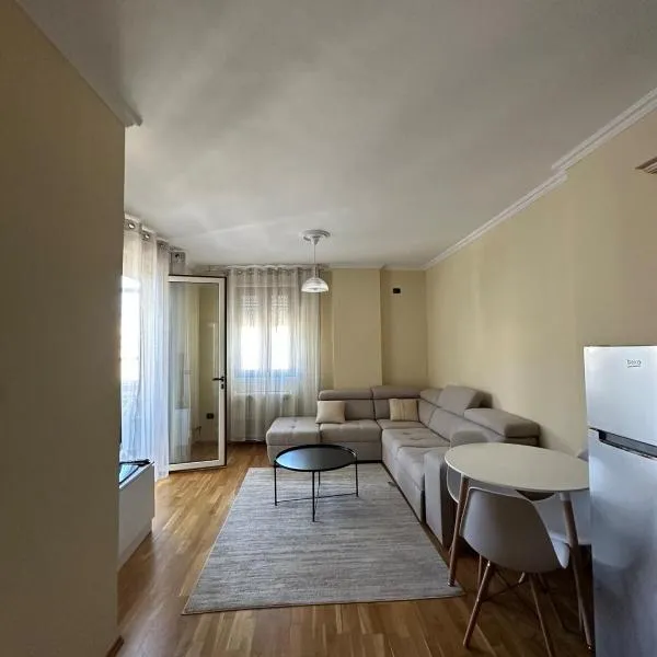 Robisa's Haven, hotel in Tirane