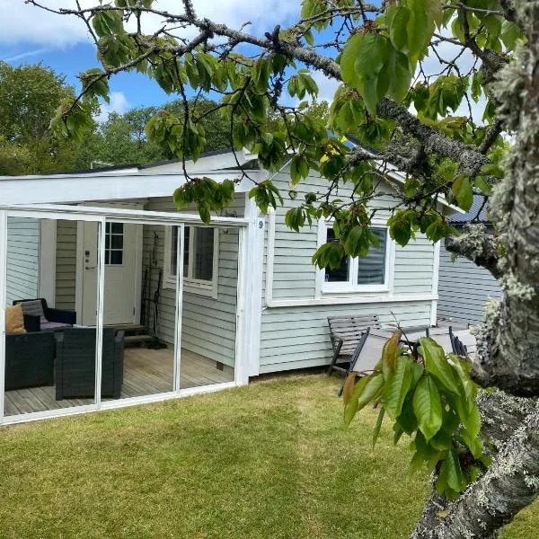 Stuga nära havet, hotel v destinaci Villshärad