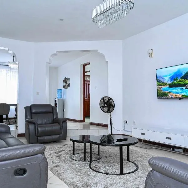 Sofitel Executive 4 bedrooms all ensuite own compound, hotel v destinaci Kisumu