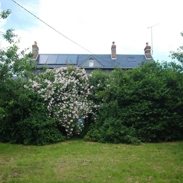 Le Neufbosc, hotel em Blacqueville
