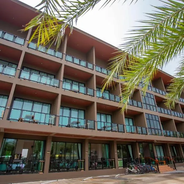 Triple O Phala Beach, hotel di Ban Phala
