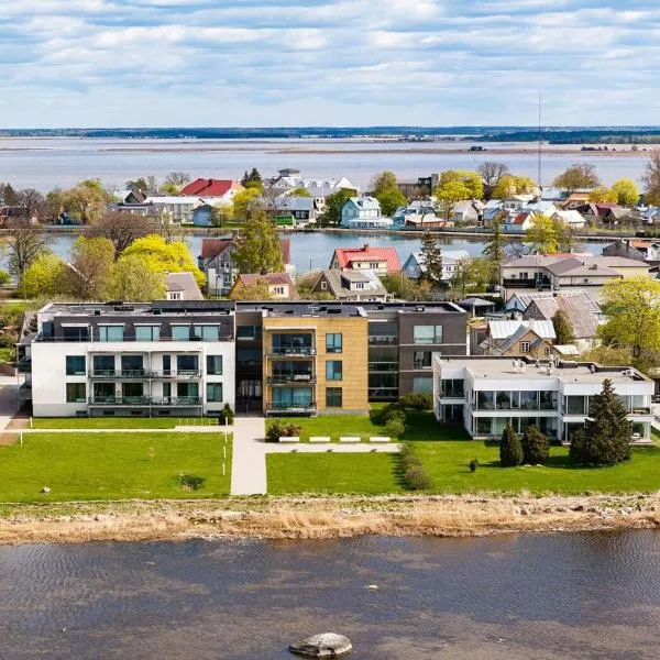 Stylish seaside apartment, hotel in Haapsalu