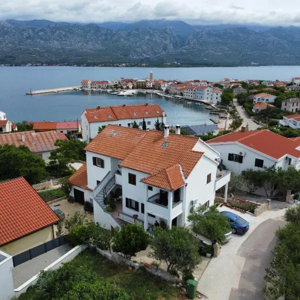 Apartments Kondrić, hotel v destinaci Vinjerac