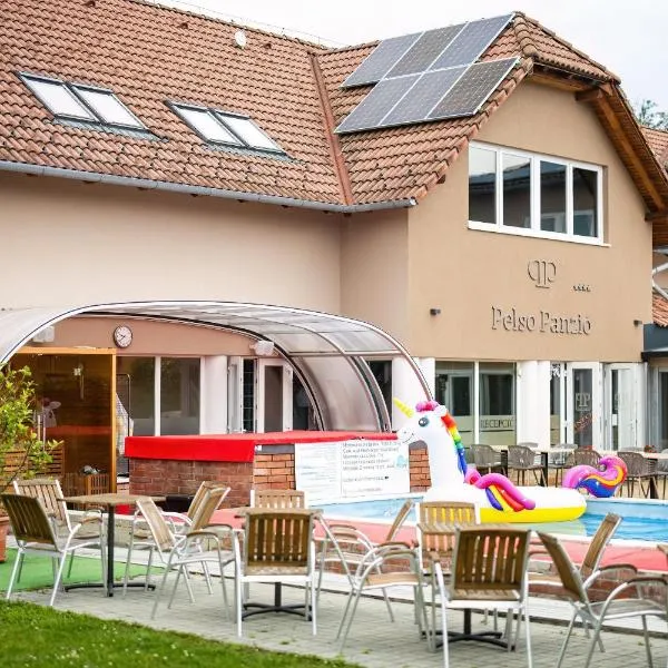 Pelso Panzio – hotel w mieście Balatonmáriafürdő