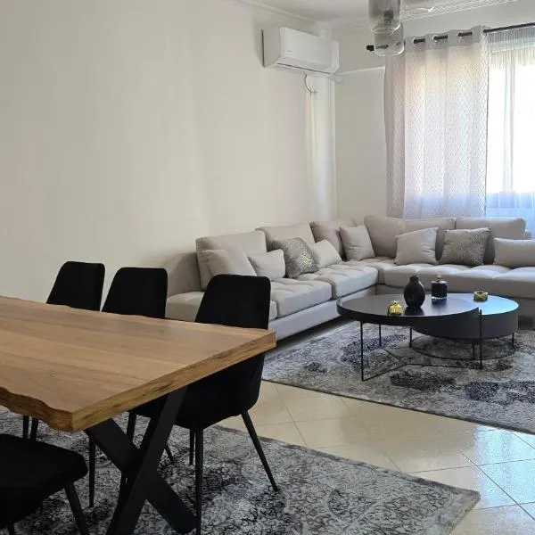 Maria Apartment, hotel in Vlorë