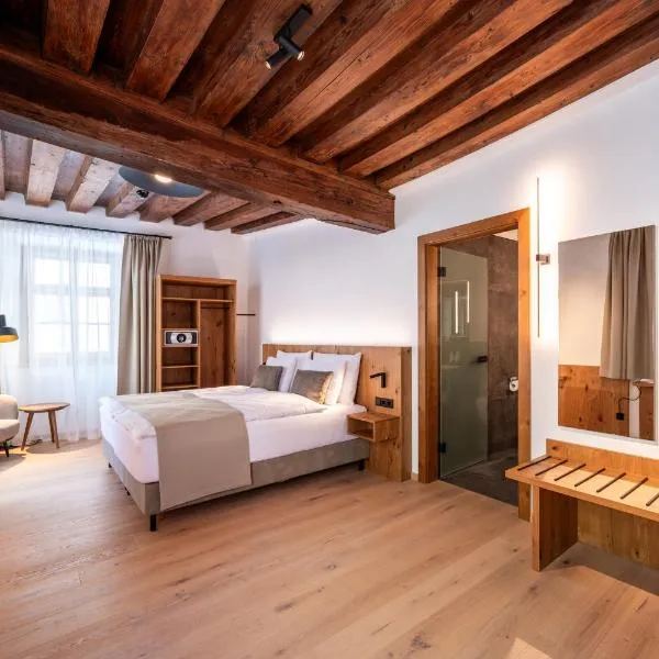 Hotel Traube Rattenberg, hotel v destinaci Rattenberg