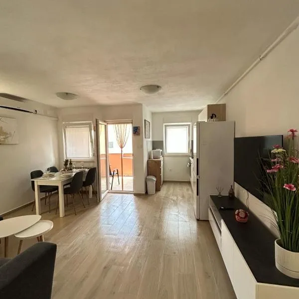Apartman Romina, отель в Пуле
