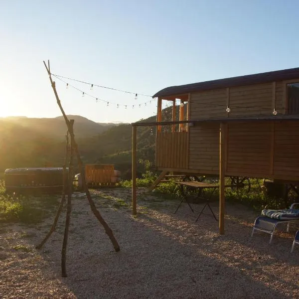 Finca la montaña roja, hotel di Almogía