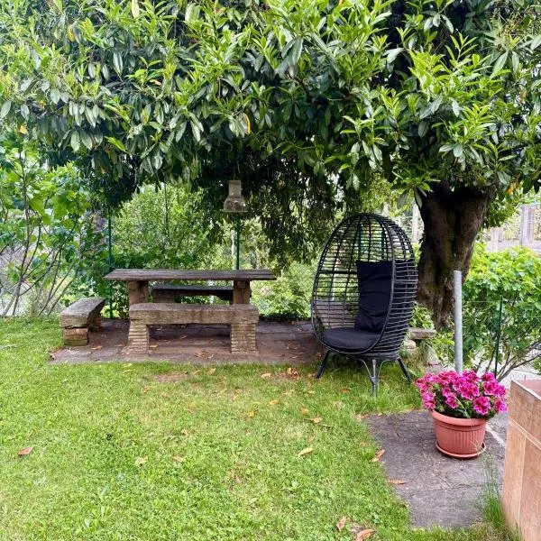 La Ca' tra i Laghi, hotel v destinaci Colazza