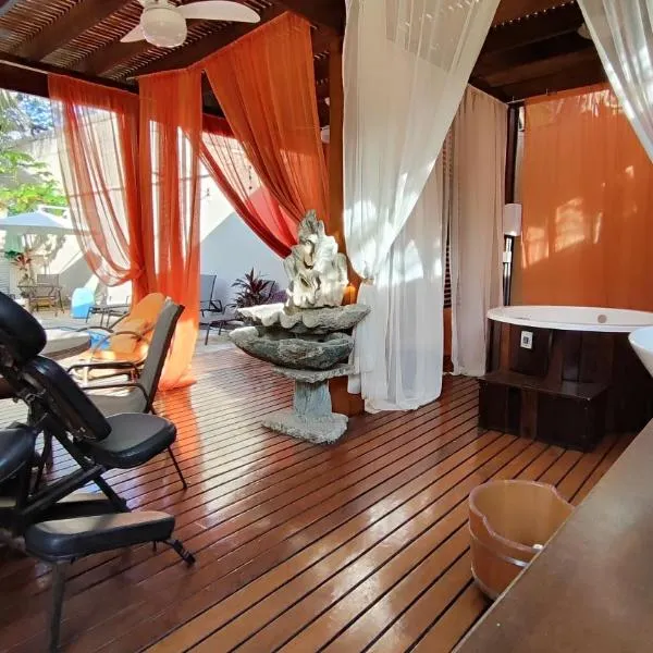 Pousada Pé na Areia Guarujá, hotel v destinaci Guarujá