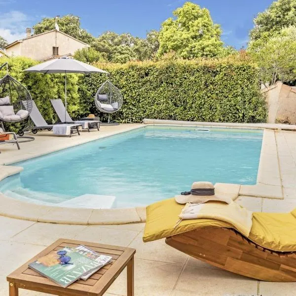 VILLA tous conforts avec Piscine privée et accès Plage, hotel v destinácii Cervione