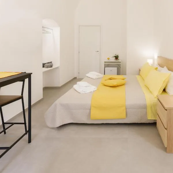 Connie's Tourist Rental, hotel a Bari