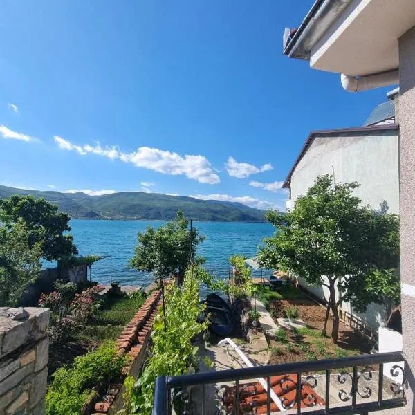 villa stavri, hotel v destinaci Pogradec