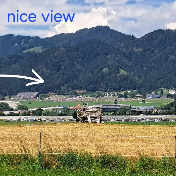 Camping Kaltenbrunner 64m2 Stellfläche, hotel v destinaci Spielberg
