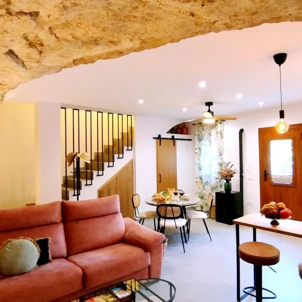 Casa Cueva Las Chicas del Puente, ξενοδοχείο σε Setenil
