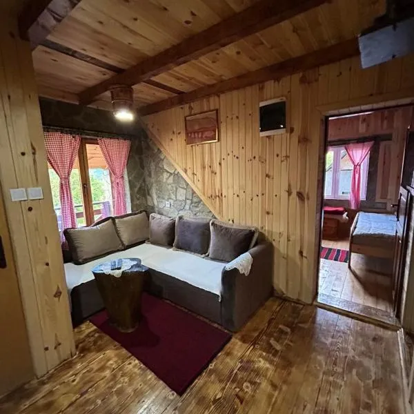 Apartment Country Villa MMMM-1-Camp Scepanovic، فندق في مويكوفاتش