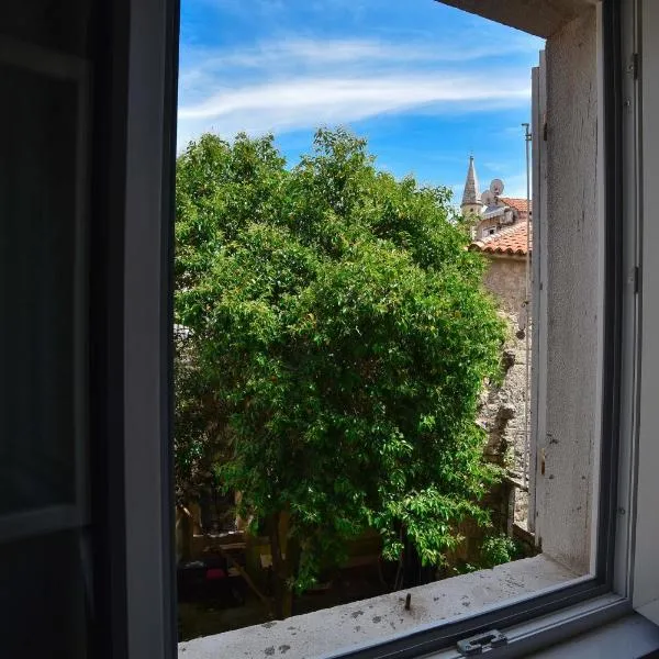 OLD TOWN 5 apartment, hotelli Budvassa