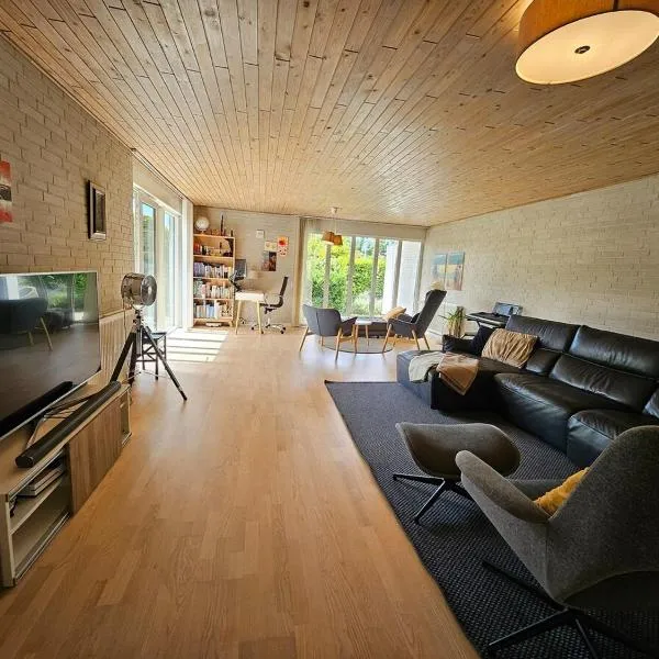 Modern, spacious villa with Sauna, hotel a Ruds-Vedby