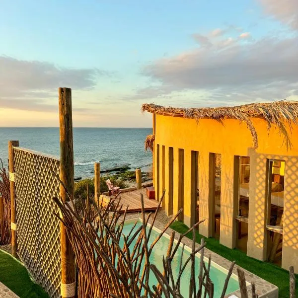 Pirámide Títi, hotel v destinaci Los Órganos