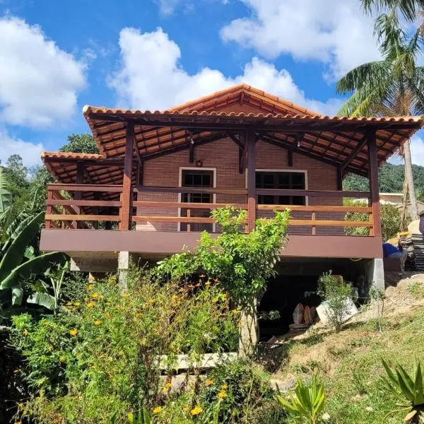 Casa charmosa no centro de São Pedro da Serra, hotel in Nova Friburgo