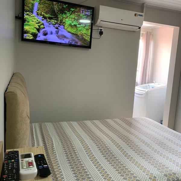 Lindo JK para 2 pessoas com garagem wifi e ar condicionado - Foto 5