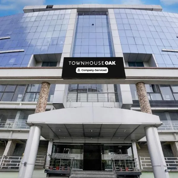 Super Townhouse Bharuch Near Railway Station Formerly Hotel Kohinoor, hotel v destinaci Bharuch