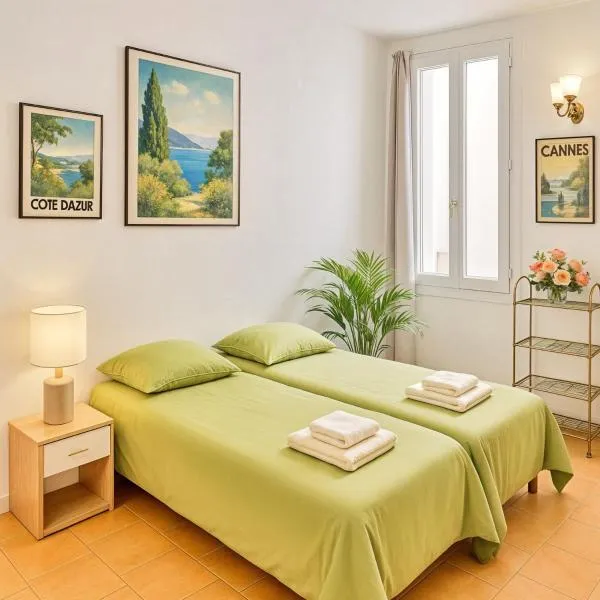 FRGK "Clémenceau Plage Comfort Moderne", hotel v Cannes