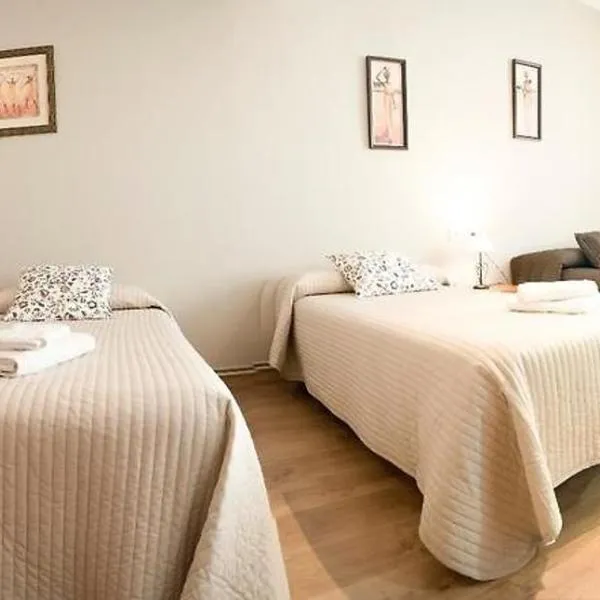 Pensión Plaza, hotel v destinaci Palas de Rei 