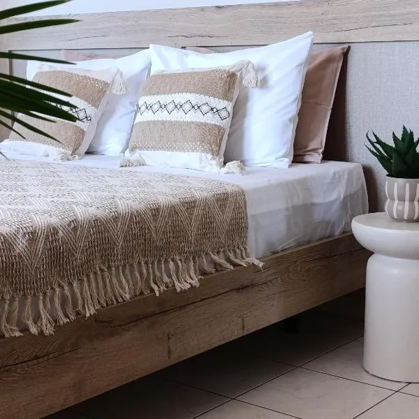 Plakourakia, hotel a Finikas