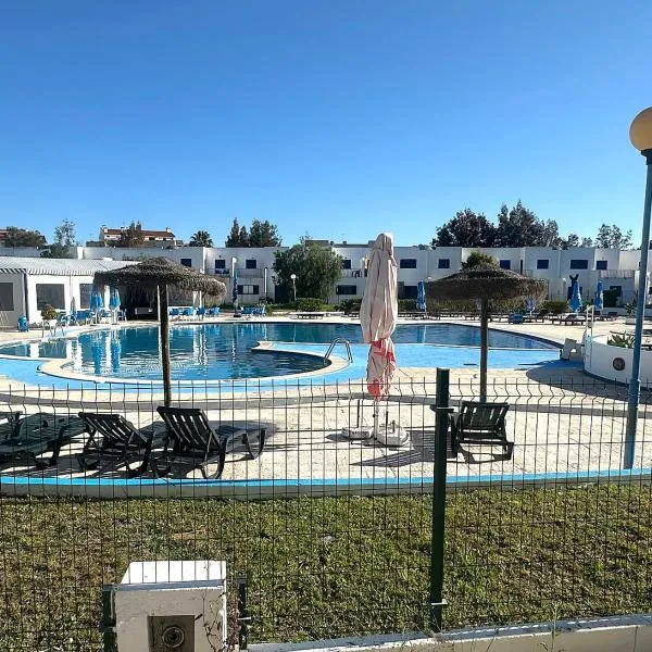 Algarve Escape, hotel in Alvor