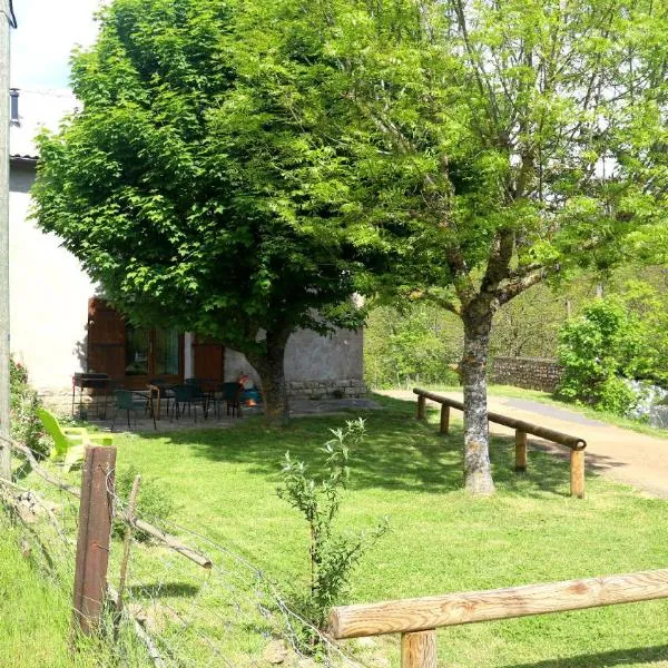 Ancienne gare chez Chris et Bruno, khách sạn ở Allenc