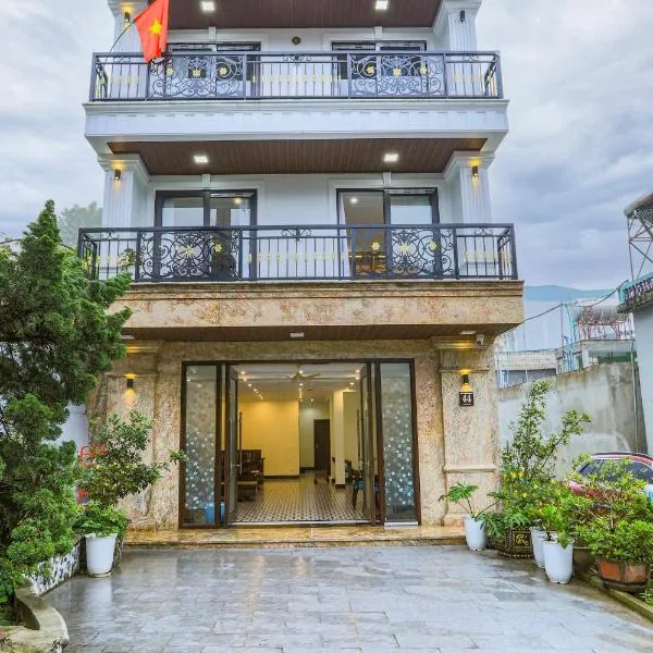 Tom Central Homestay, hotel en Sapa
