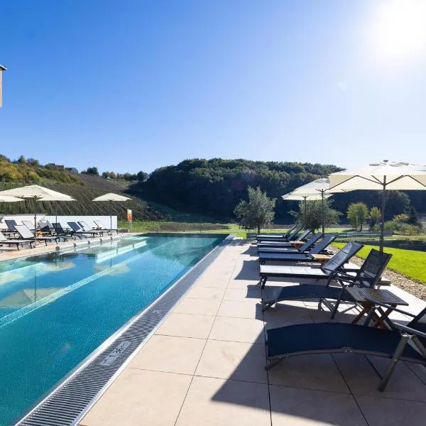 Genuss- und Wellnesshotel Puchas Kukmirn, hotel v destinaci Kukmirn