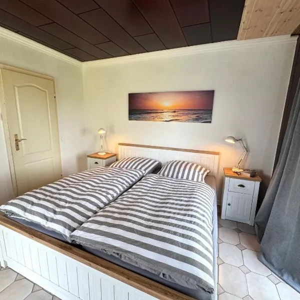 Landhaus Nordsee-Peerhuus, hotel v destinaci Friedrichskoog