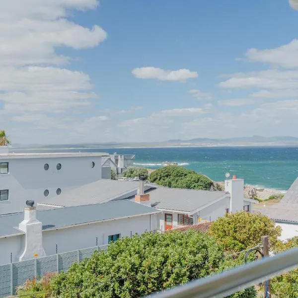 One Marine Drive Boutique Hotel & Spa by The Living Journey Collection, отель в Херманусе