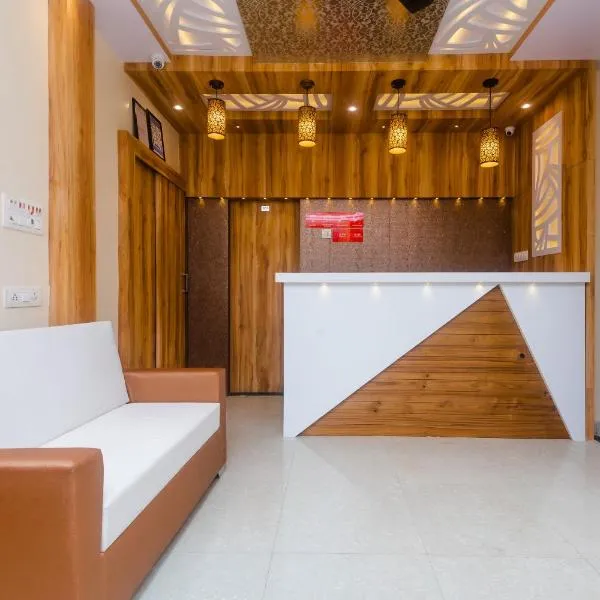 Hotel Sun City Near Saifee Hospital And HN Reliance Hospital, hotel Bombaji