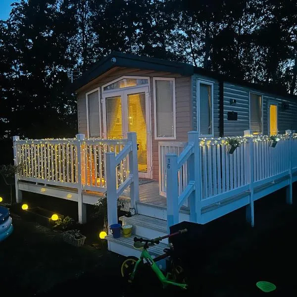 Luxury Cozy Caravan at Seaton Sands, hotel v destinaci Port Seton