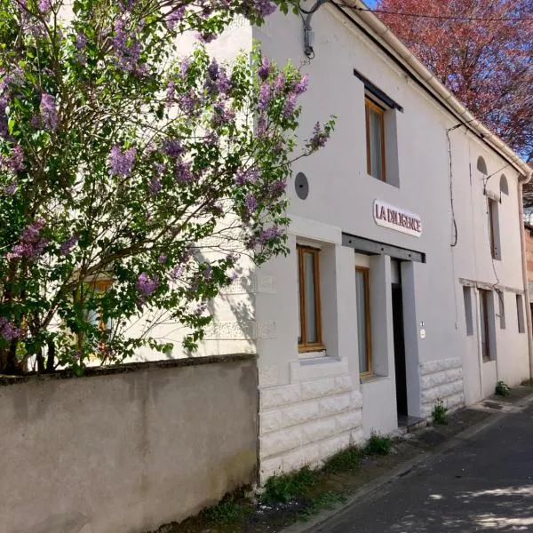 La calèche, la Diligence, centre St Jean de Losne, hotel di Saint-Jean-de-Losne