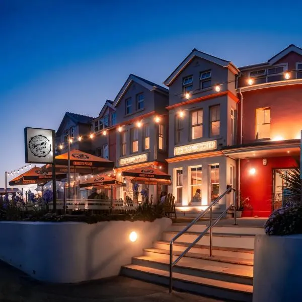 Tommy Jacks Beach Apartments, hotel a Bude