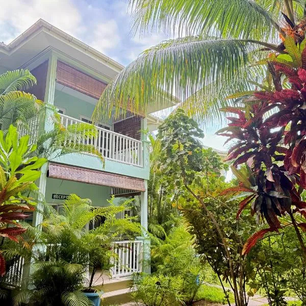 Bord Mer Villa, hotel in Beau Vallon