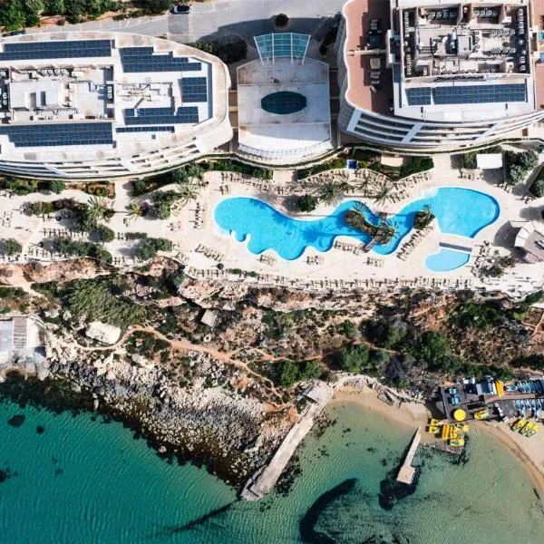 ラディソン ブル リゾート & スパ、マルタ ゴールデン サンズ（Radisson Blu Resort & Spa, Malta Golden Sands）、メーリッハのホテル