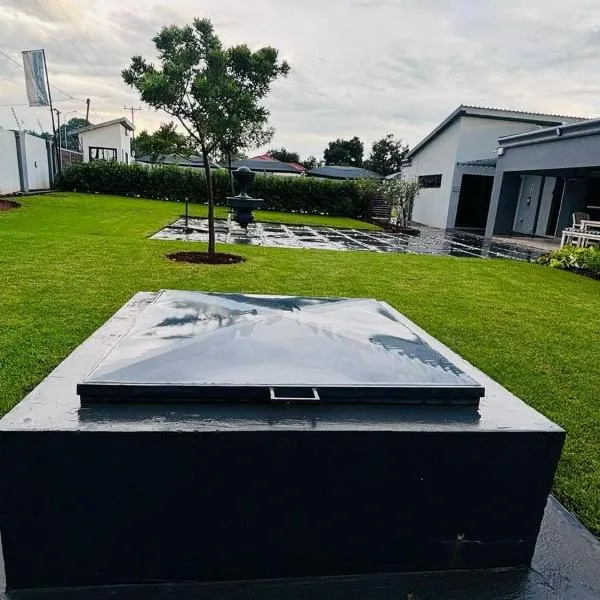 Pula Nala Lodge Bed & Breakfast, hotel v destinaci Rustenburg