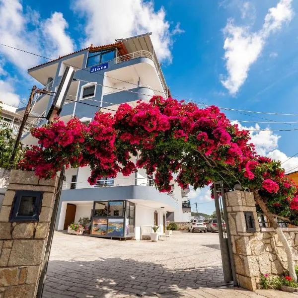 Villa JIOTA, hotel v destinaci Ksamil